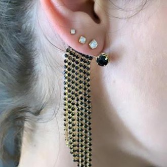 Detalhes do produto Tassel Ear Esquerdo Franja Cravejada Cristal Preto, Folheado a Ouro